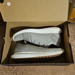 Under Armor BGD Threadbone shift